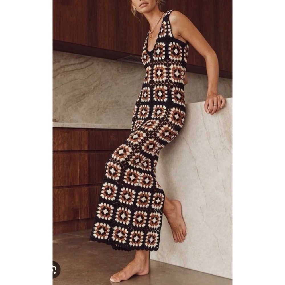 DISSH Clover Multi Color V Crotchet Dress Size Large ~ NWT (sold out online)